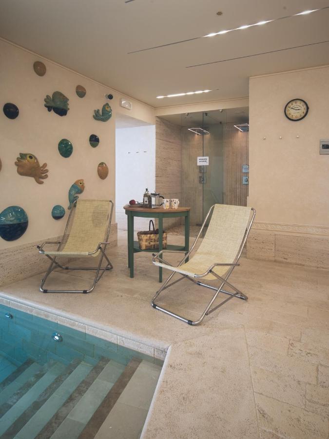 Dolomiti Hotel Cozzio Madonna Buitenkant foto