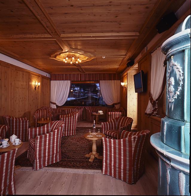 Dolomiti Hotel Cozzio Madonna Buitenkant foto