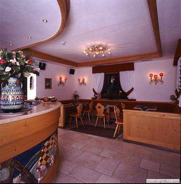 Dolomiti Hotel Cozzio Madonna Buitenkant foto